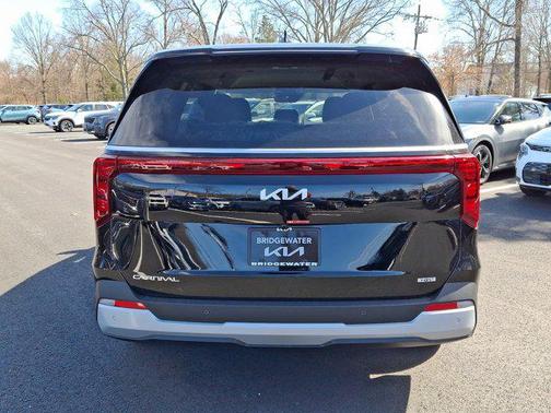 2025 Kia Carnival Hybrid LXS