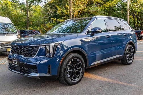 2025 Kia Sorento S