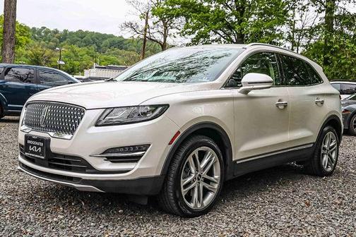 White Platinum Metallic Tri-Coat 2019 Lincoln MKC Reserve
