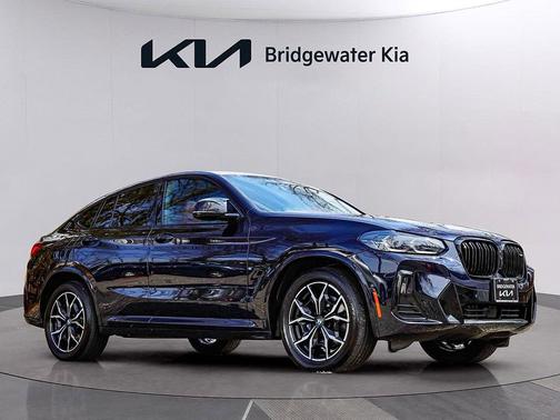 Carbon Black Metallic 2023 BMW X4 M40i