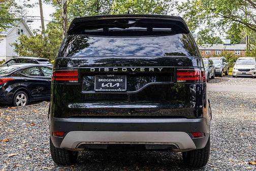2024 Land Rover Discovery S