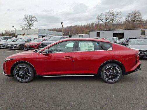 2025 Kia K4 GT-Line