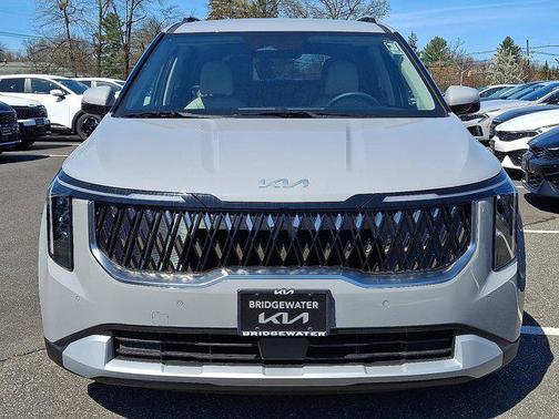 Ceramic Silver 2026 Kia Carnival EX