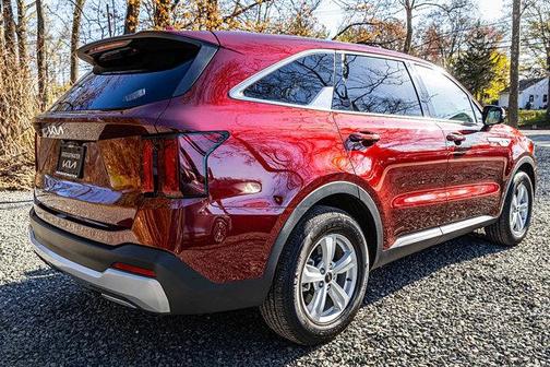 2024 Kia Sorento LX