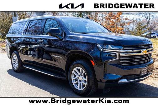 2023 Chevrolet Suburban LT