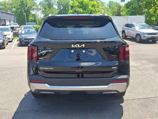 2025 Kia Sorento S