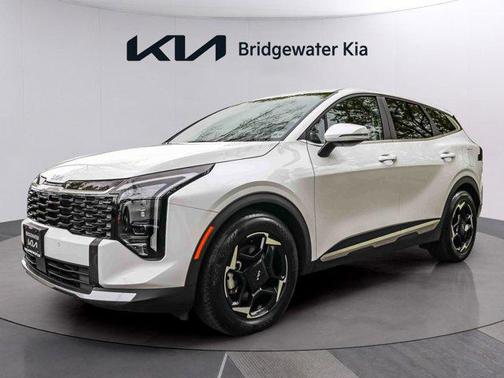Glacial White Pearl 2026 Kia Sportage EX