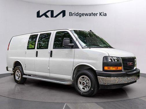 2023 GMC Savana 2500 Work Van
