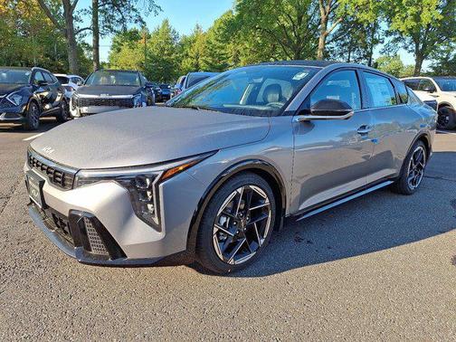 2025 Kia K4 GT-Line