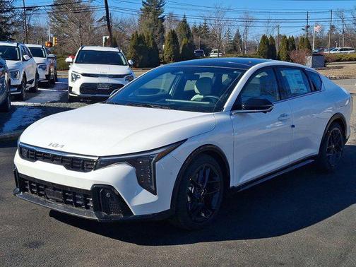 2025 Kia K4 GT-Line Turbo