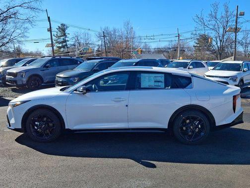 2025 Kia K4 GT-Line Turbo
