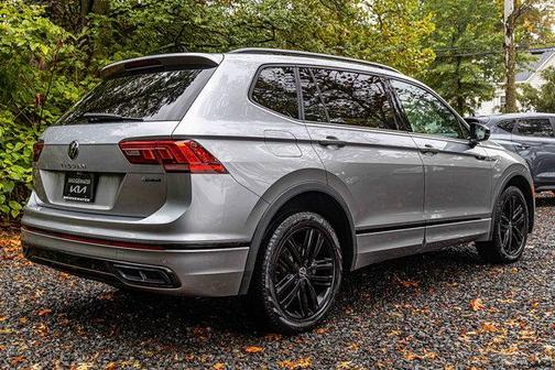 2022 Volkswagen Tiguan 2.0T SE R-Line Black 4MOTION