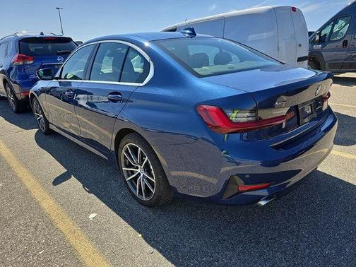 2022 BMW 330 i xDrive