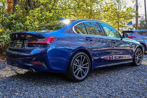2022 BMW 330 i xDrive