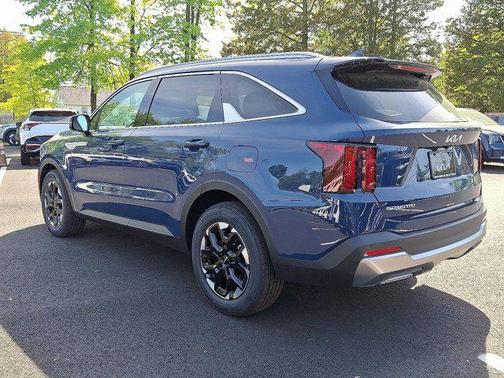 2025 Kia Sorento S