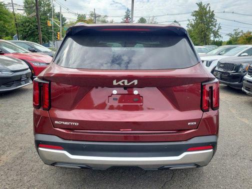 2025 Kia Sorento S