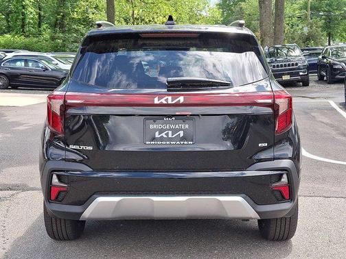 2025 Kia Seltos EX