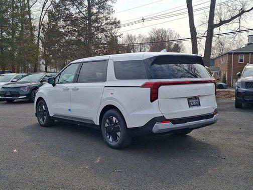 2025 Kia Carnival Hybrid LXS