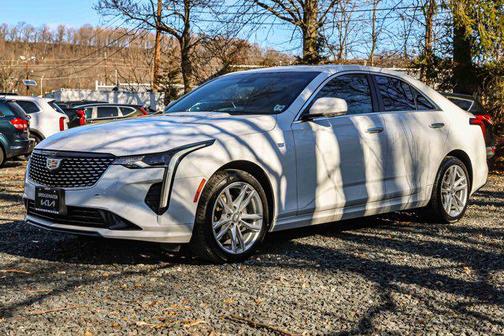 2023 Cadillac CT4 Luxury