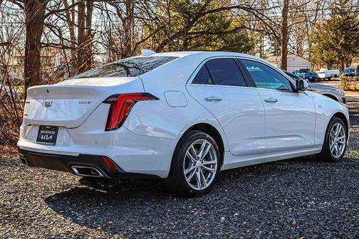 2023 Cadillac CT4 Luxury