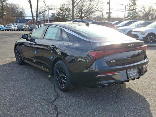 2025 Kia K5 LXS