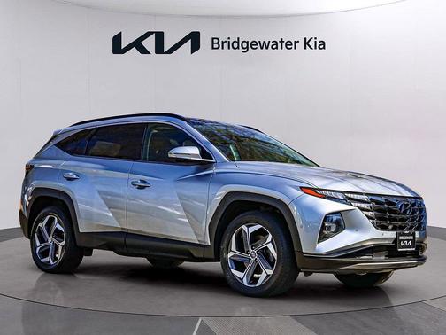 Shimmering Silver 2022 Hyundai TUCSON Limited