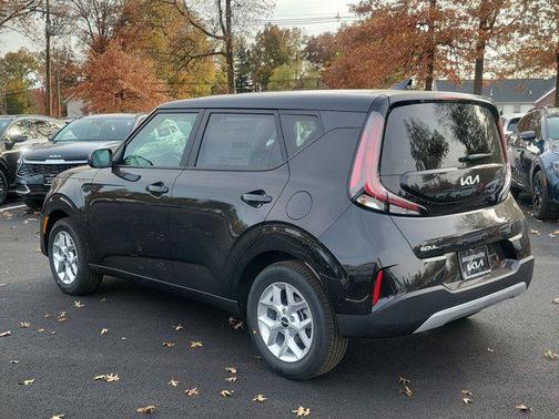 2025 Kia Soul LX