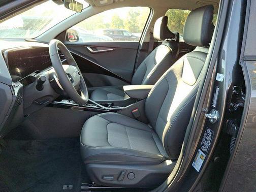 2025 Kia Niro EV Wind