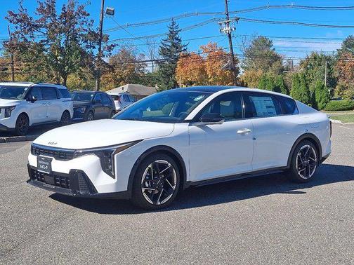 2025 Kia K4 GT-Line