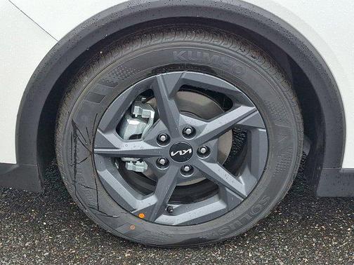Snow White Pearl 2026 Kia K4 LXS