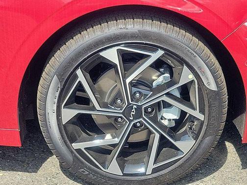 2025 Kia K5 EX