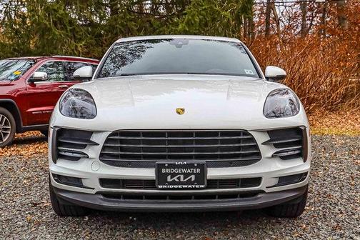 2021 Porsche Macan AWD