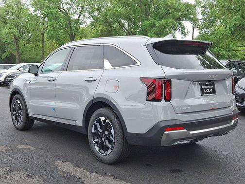2025 Kia Sorento S