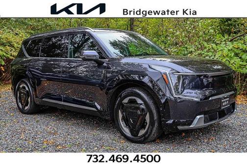2024 Kia EV9 Land