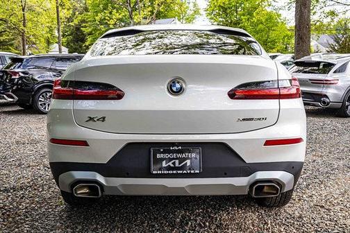2024 BMW X4 xDrive30i