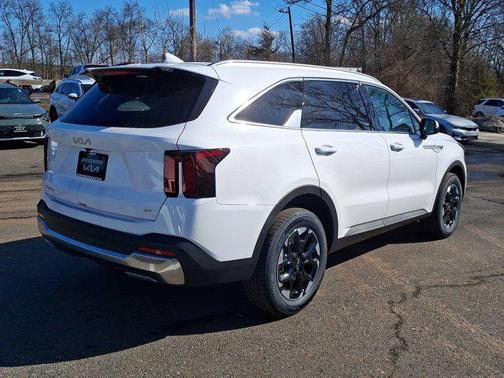 2025 Kia Sorento S