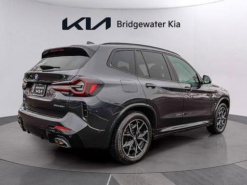 Dark Graphite Metallic 2023 BMW X3 xDrive30i