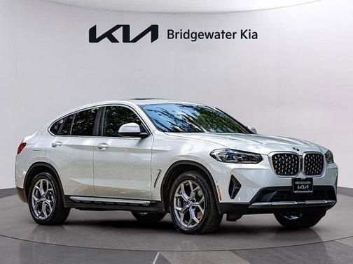 2024 BMW X4 xDrive30i