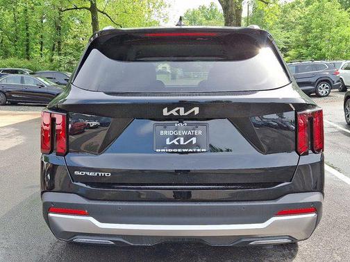2025 Kia Sorento EX