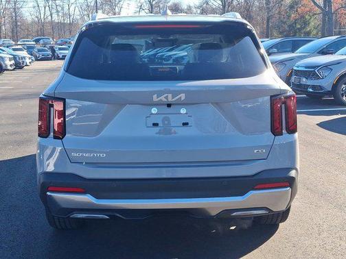 2025 Kia Sorento EX