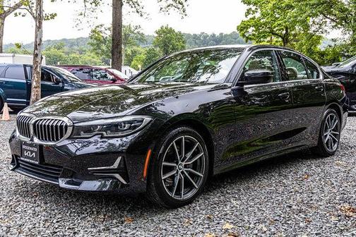 2019 BMW 330 i xDrive