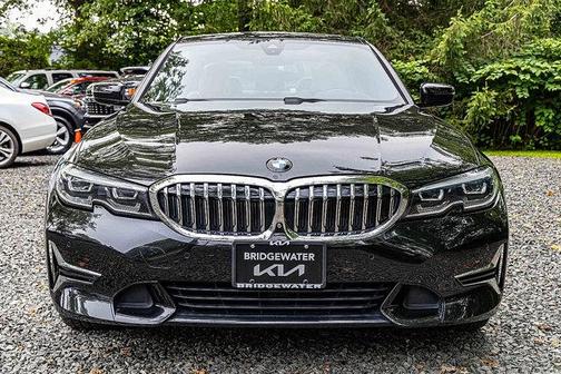2019 BMW 330 i xDrive