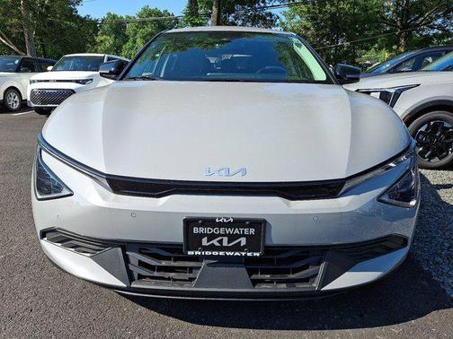2025 Kia EV6 Light Long Range