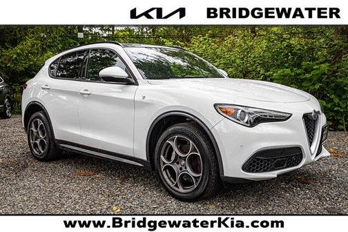 2022 Alfa Romeo Stelvio Ti