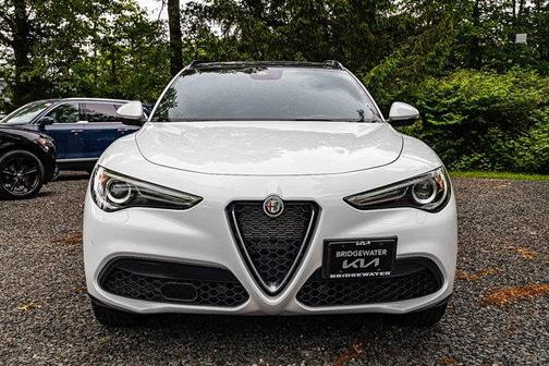 2022 Alfa Romeo Stelvio Ti