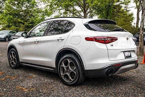 2022 Alfa Romeo Stelvio Ti