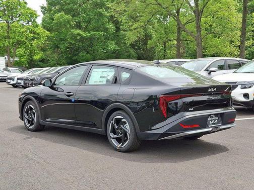 2025 Kia K4 EX