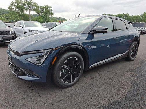 2025 Kia EV6 Wind