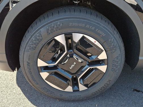 Ebony Black 2027 Kia Telluride Hybrid EX