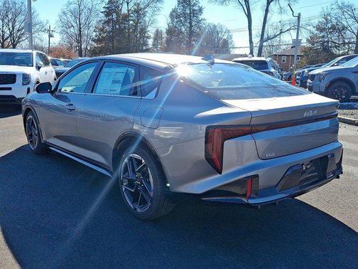 2025 Kia K4 GT-Line